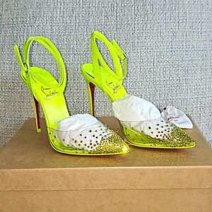 NWOT Christian Louboutin Spikaqueen